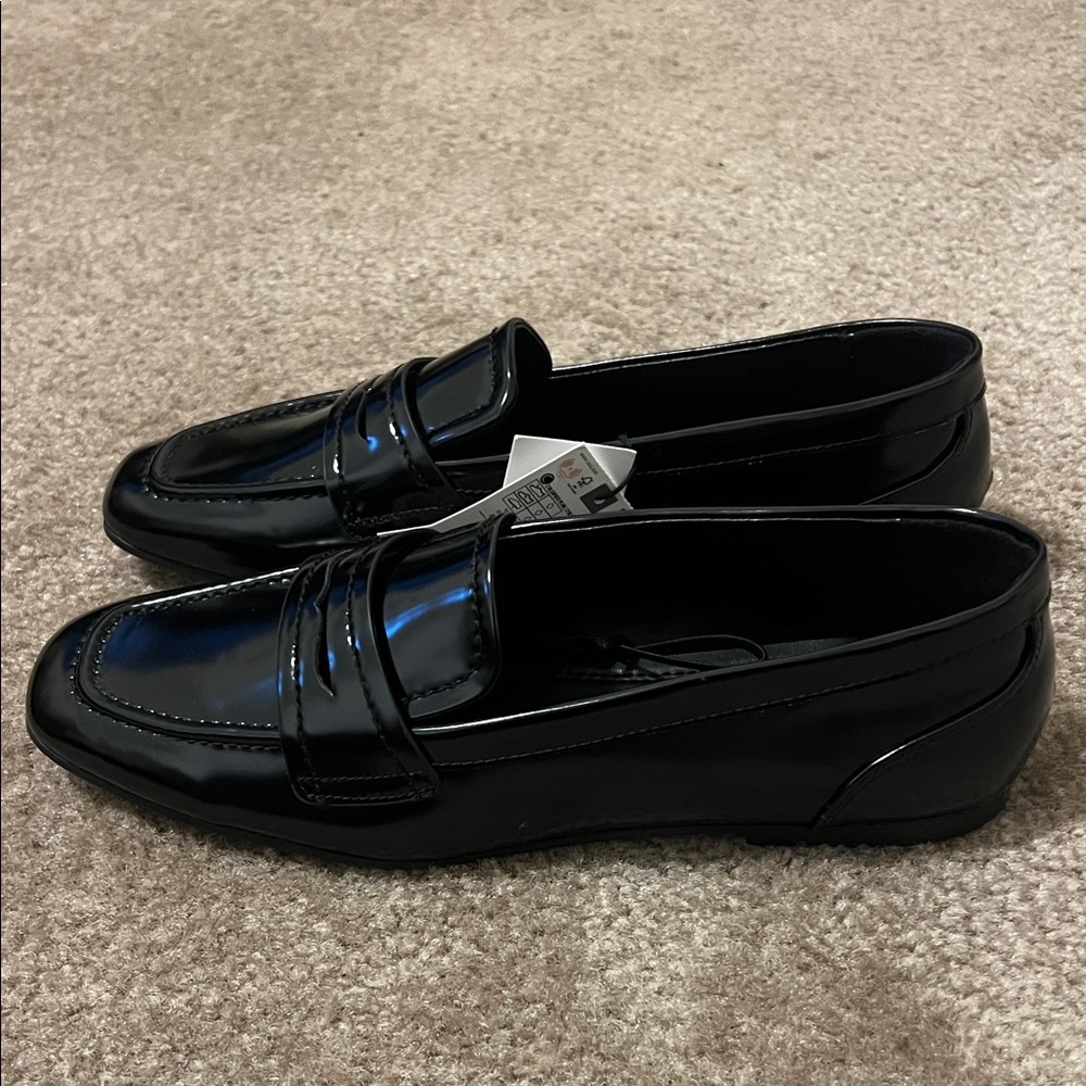 Zara Men's Glossy Black Slip-On Loafers